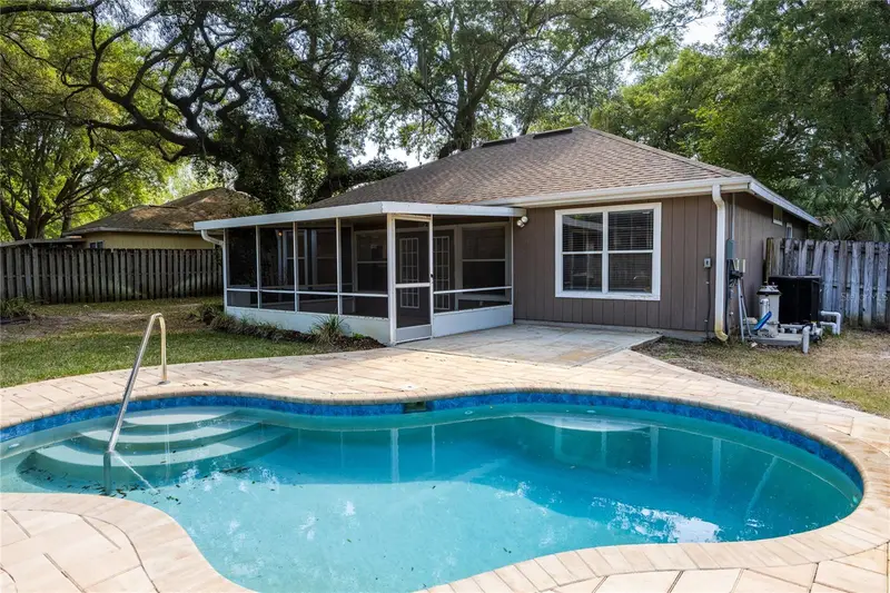 4511 Nw 35th St, FL