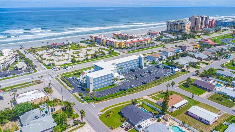 3700 S Atlantic Ave #215, FL