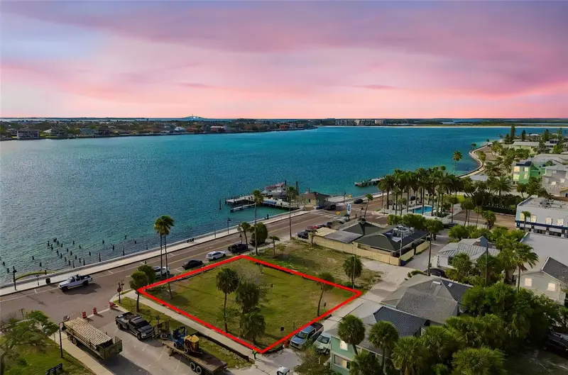 808 Pass A Grille Way, FL