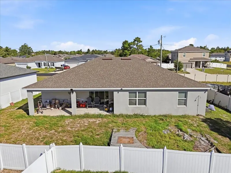 219 Maple Dr, FL