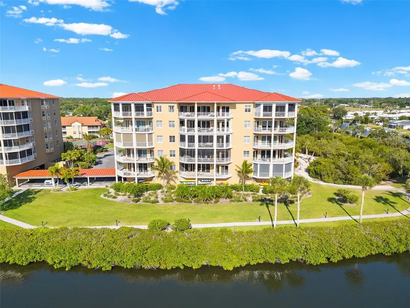 6100 Jessie Harbor Dr #202, FL