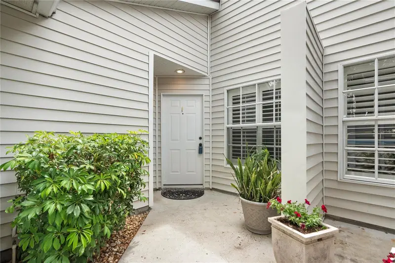 21506 Gray Tern Ct, FL