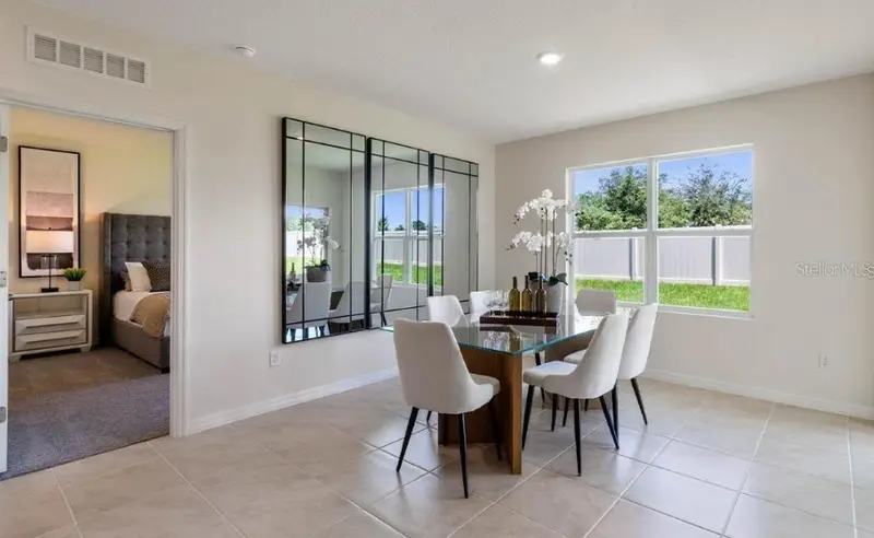 1827 Silverbell Loop, FL
