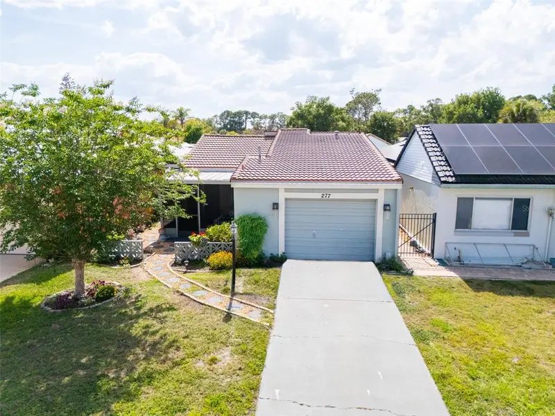 277 Mariposa, FL