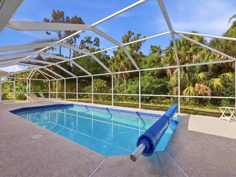 764 Rotonda Cir, FL