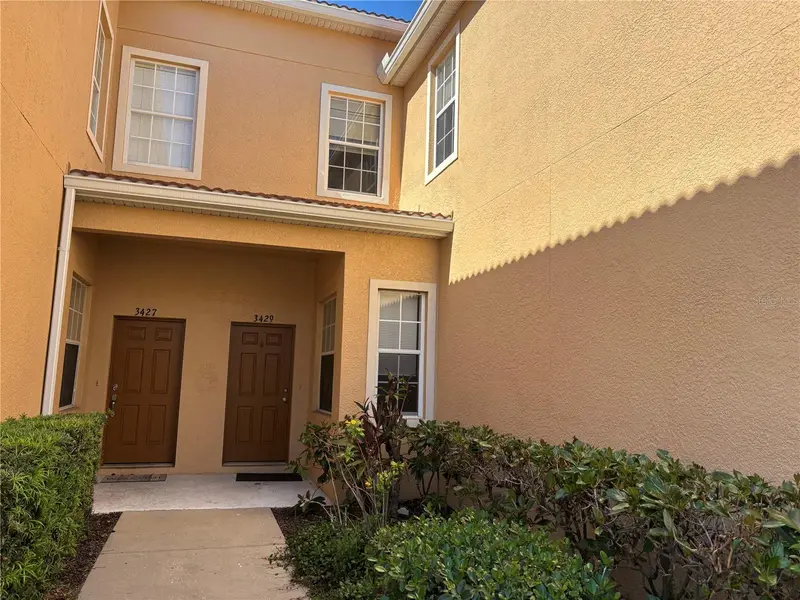 3429 Parkridge Cir #19-103, FL
