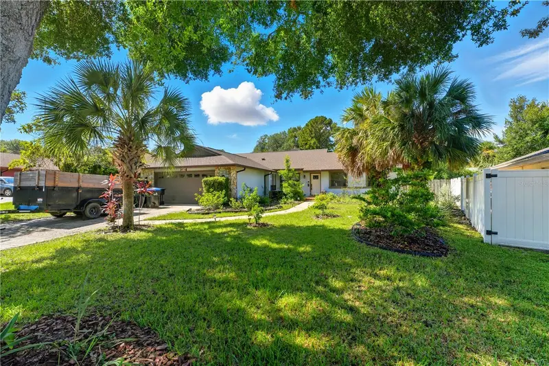 416 Haverlake Cir, FL