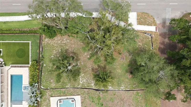 40th Ave N, FL