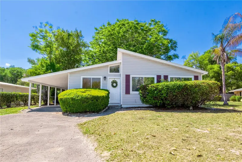 950 S Lawrence Blvd, FL