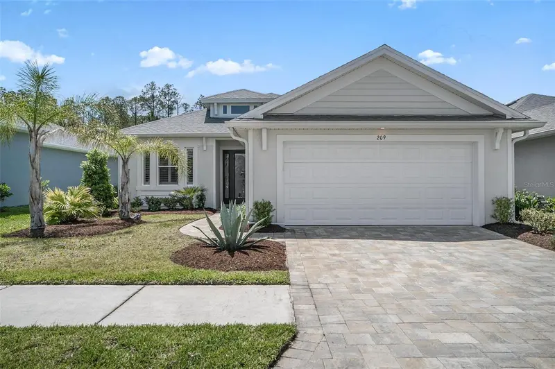 209 Hawthorn Ave, FL