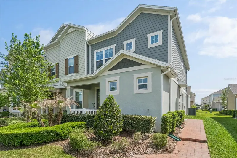 7036 Bolanzo Aly, FL