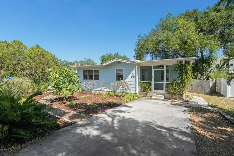 548 Bay St, FL