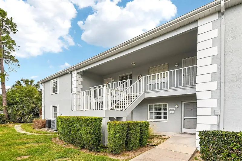 7713 Hillside Ct #204, FL
