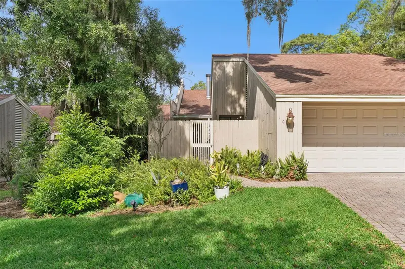 106 Hidden Oak Dr, FL