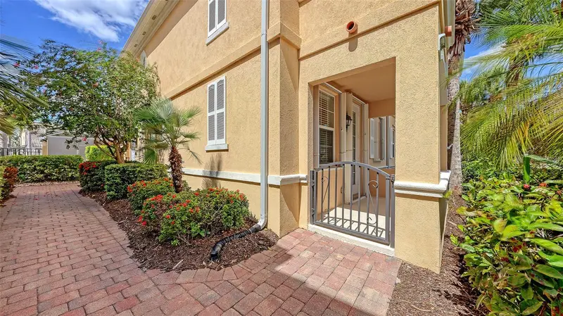 1586 Dorgali Dr, FL