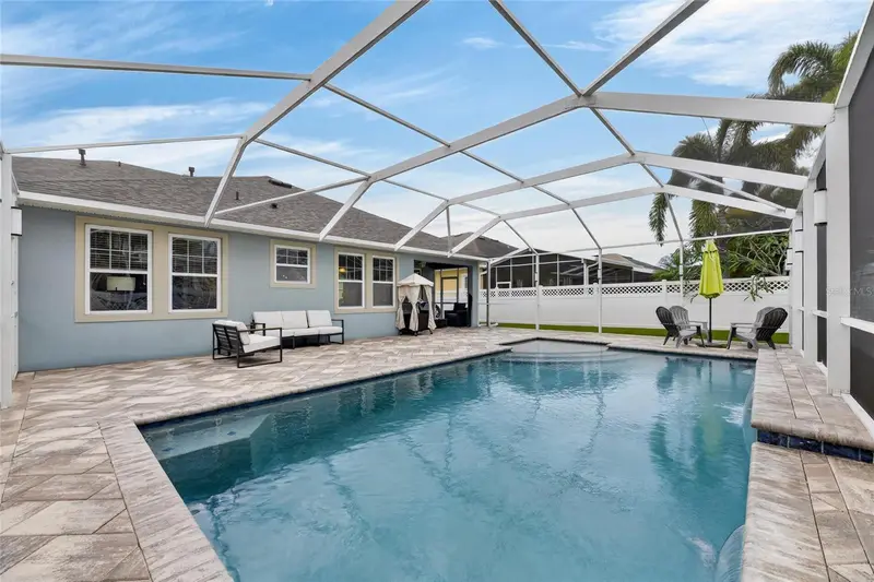 513 Manns Harbor Dr, FL