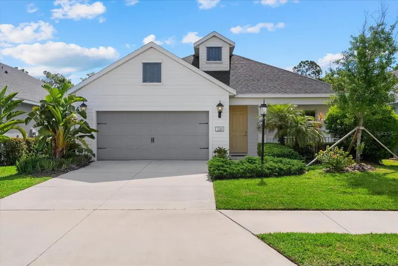7526 Ridgelake Cir, FL