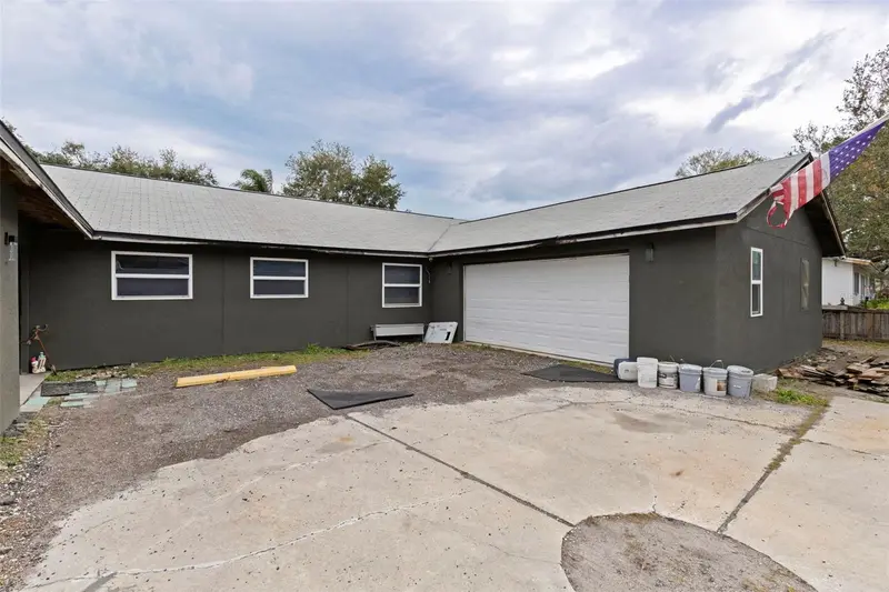 649 16th St Nw, FL