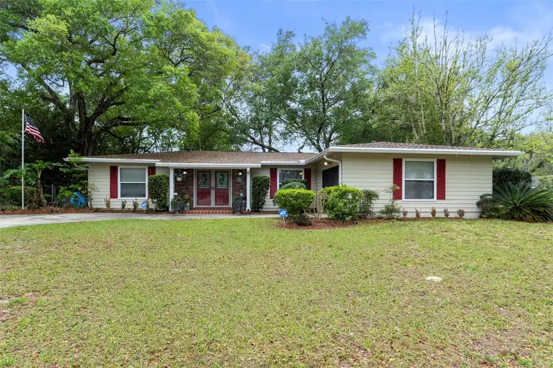 9066 N Golfview Dr, FL