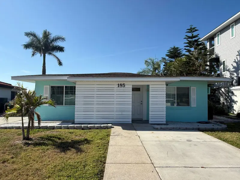 185 175th Terrace Dr E, FL