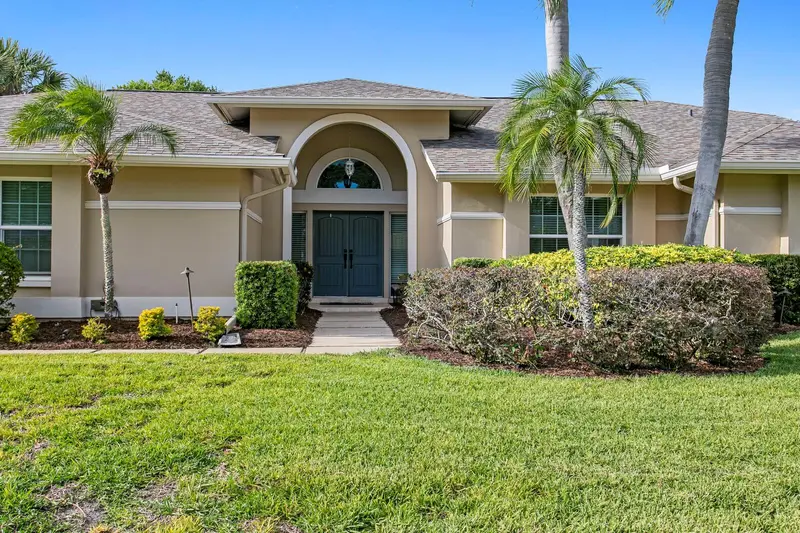6211 Iroquois Ct, FL