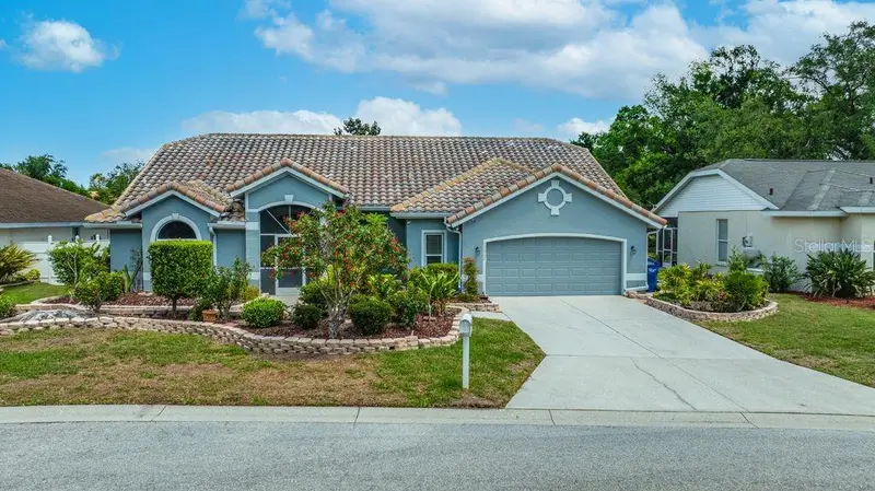 5321 Gardens Dr, FL