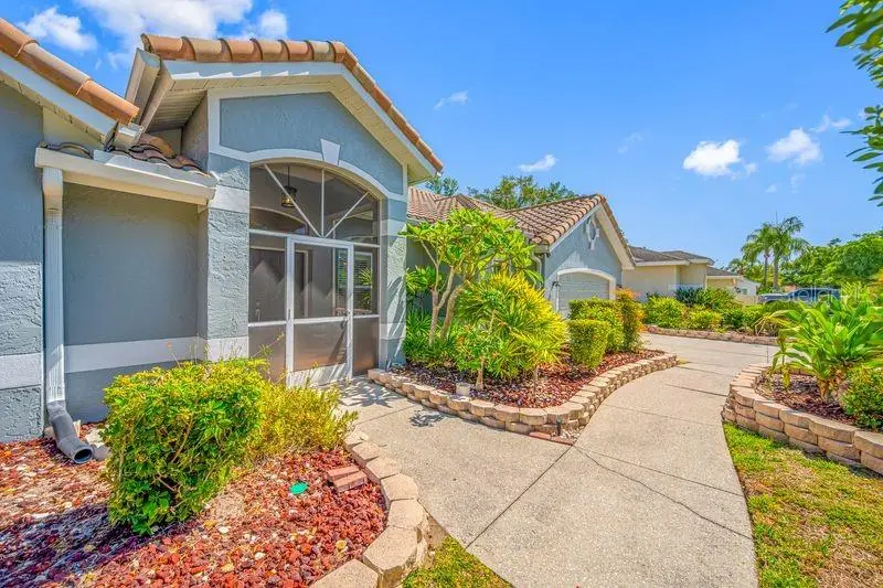 5321 Gardens Dr, FL