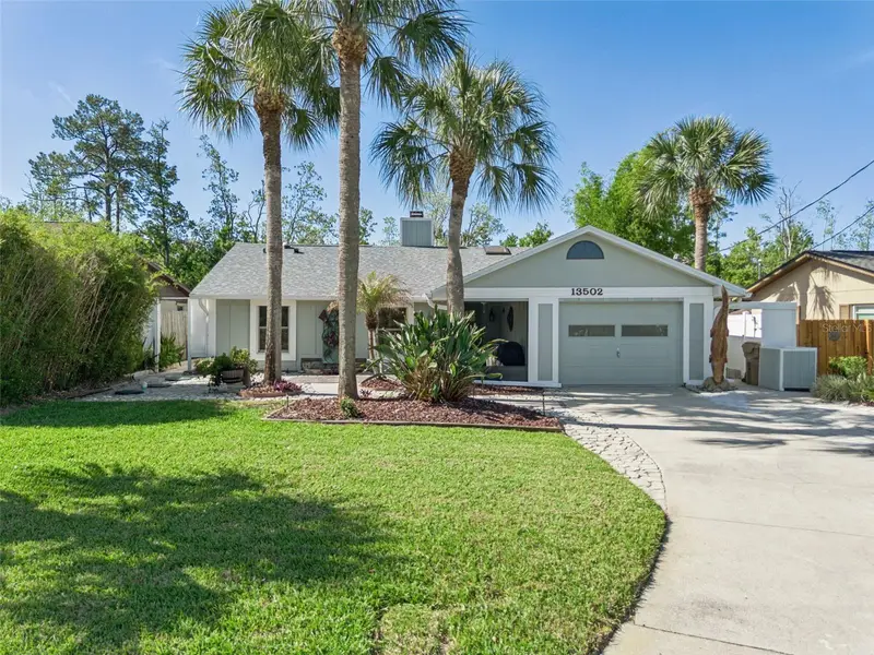 13502 Country Club Dr, FL