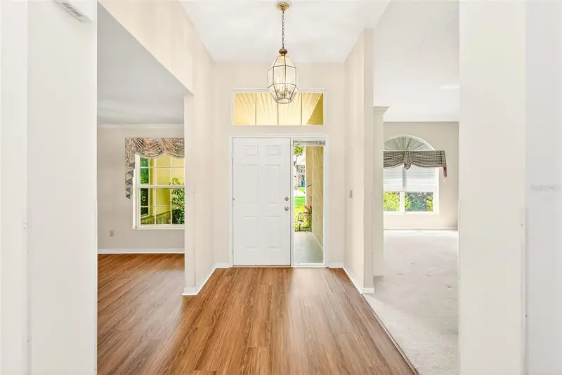 6517 Thoroughbred Loop, FL