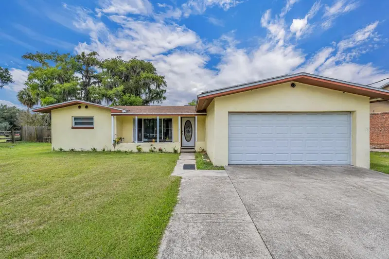 1336 E Lake Shore Blvd, FL