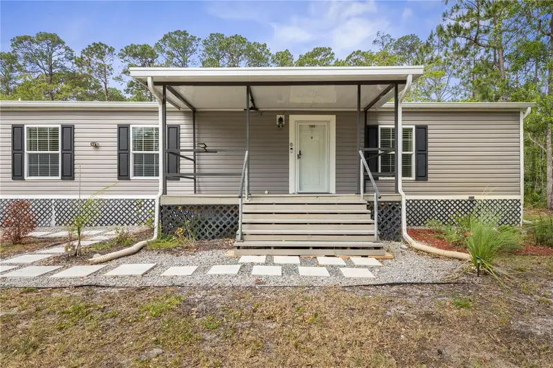 1688 Papaya St, FL