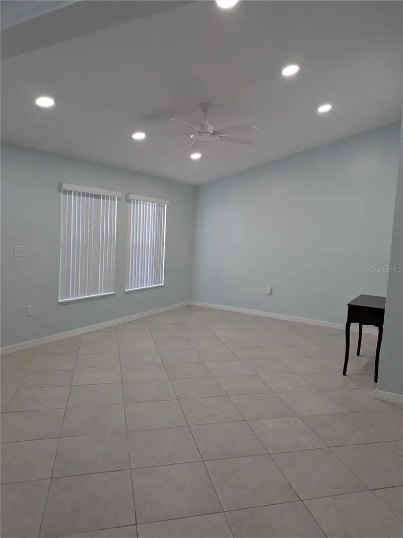 21 Country Club Dr #A, FL