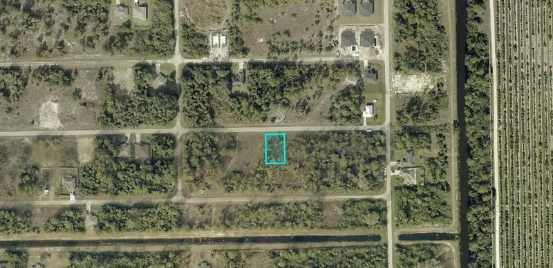 806 Genoa Ave S, FL