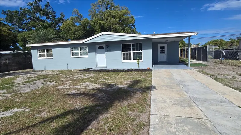 6432 26th St W, FL