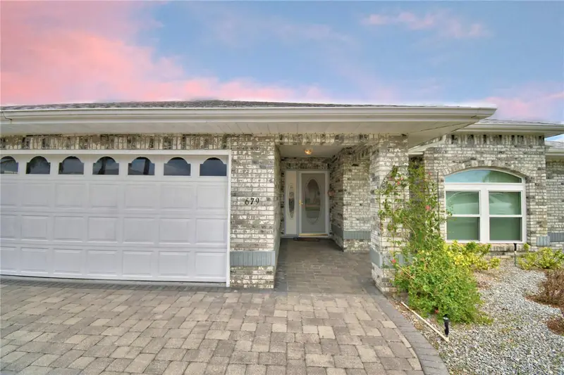 679 Sweetwater Way E, FL
