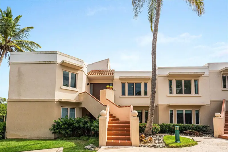 86 Lakeside Villas #G2, PR