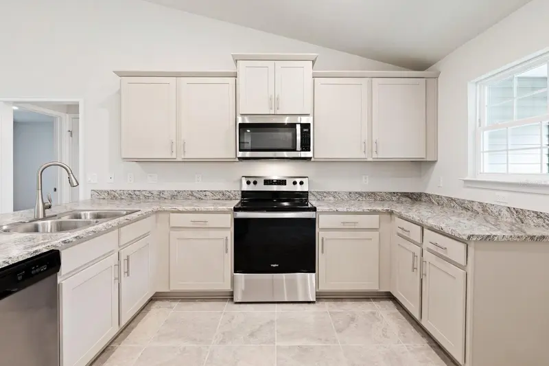 9 Lamar Ln, FL