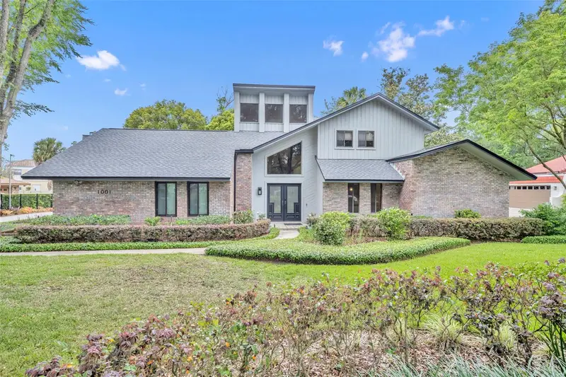 1001 Versailles Ct, FL