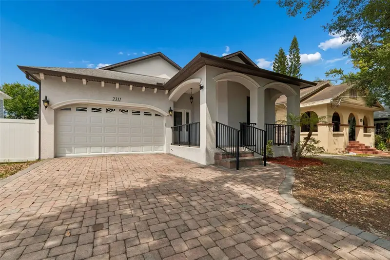 2311 W Aileen St, FL