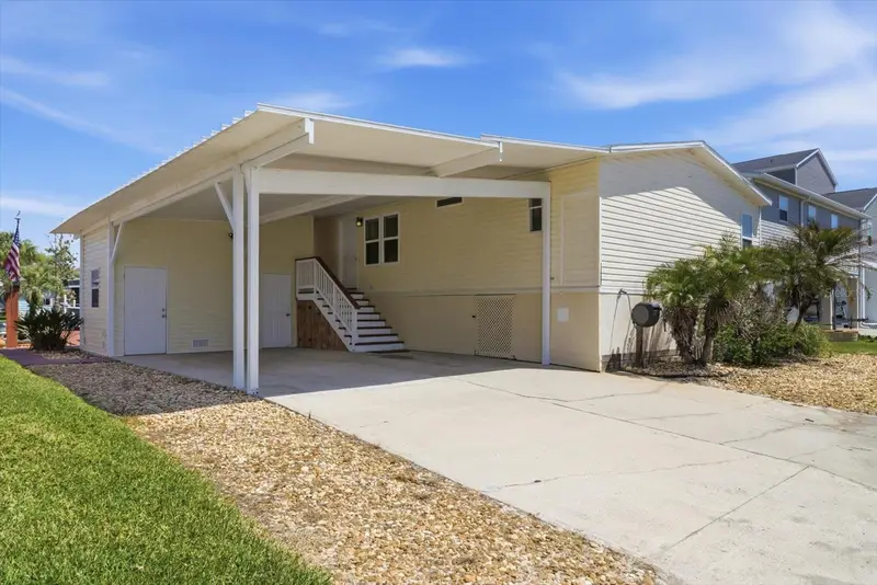 11673 W Clearwater Ct, FL