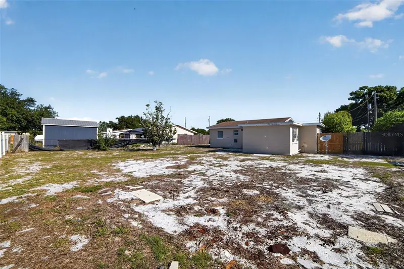 139 Harrison St, FL