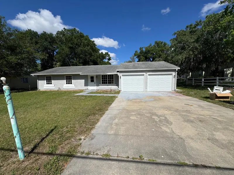 619 Silver Pass, FL