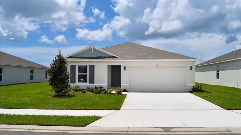 Oakfield Lakes listing