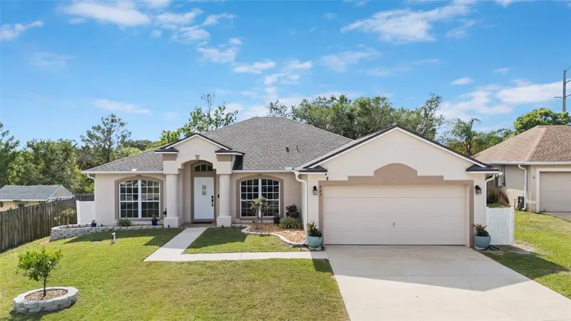 945 Cypress Ct, FL