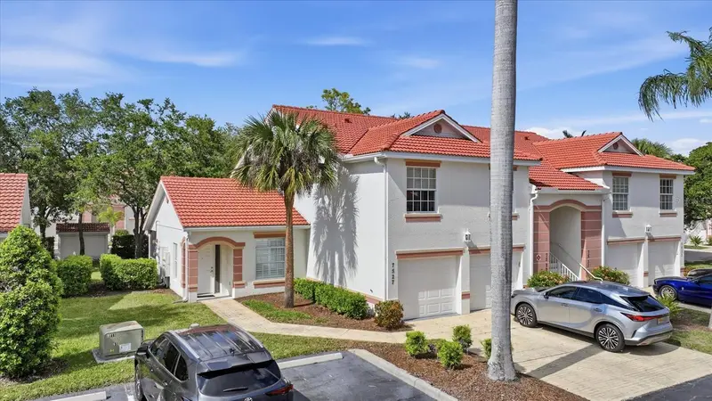 7527 Marsh Orchid Cir, FL