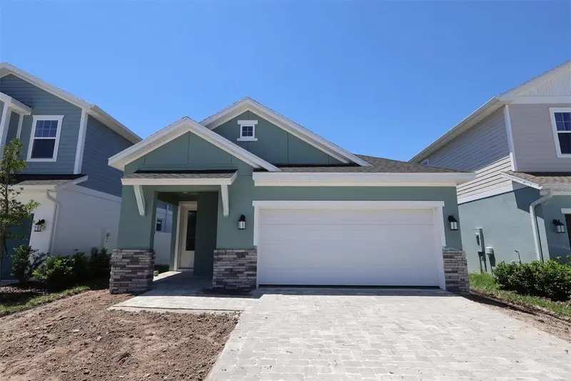 31232 Pendleton Landing Cir, FL