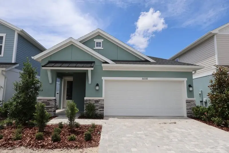 31232 Pendleton Landing Cir, FL
