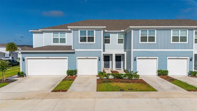 2706 Fetching Trl, FL