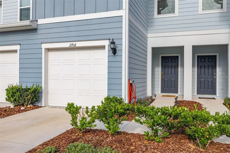 2706 Fetching Trl, FL