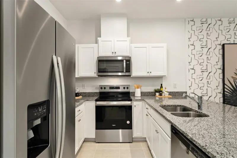 2808 Camellia Flower St, FL